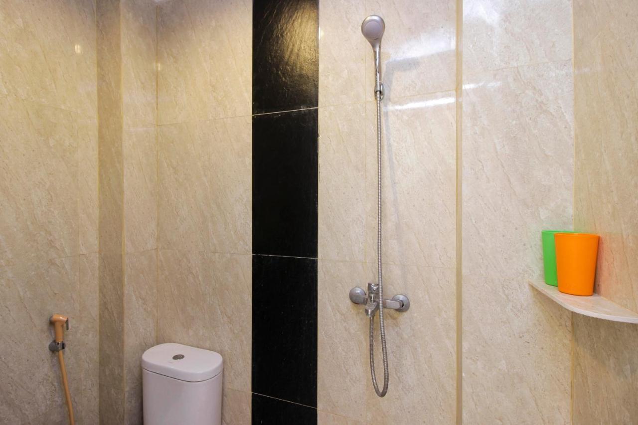 Hotel RedDoorz near Jalan Jenderal Sudirman Manado Zewnętrze zdjęcie